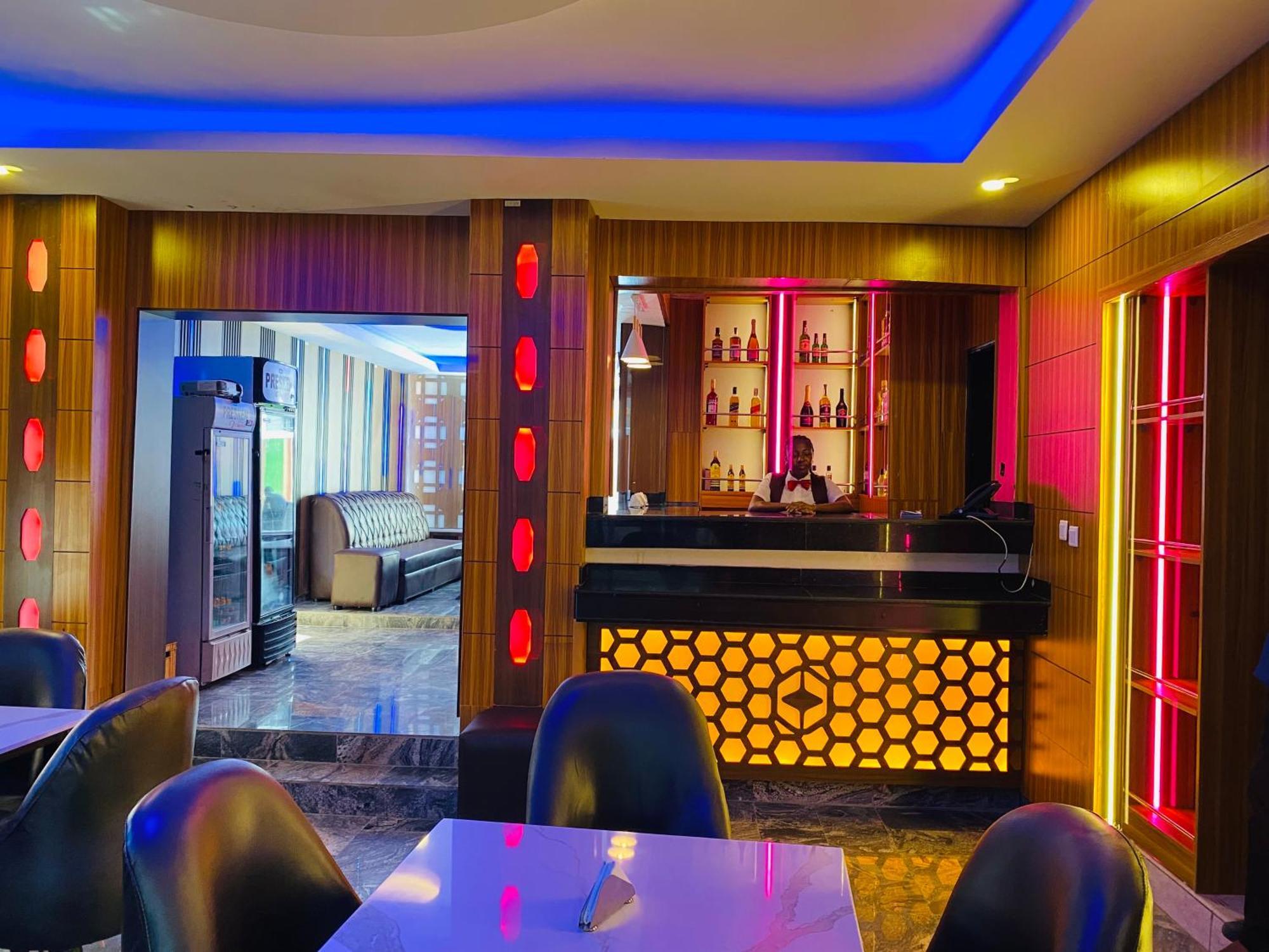 Presken Hotel @Oniru Lagos Eksteriør billede